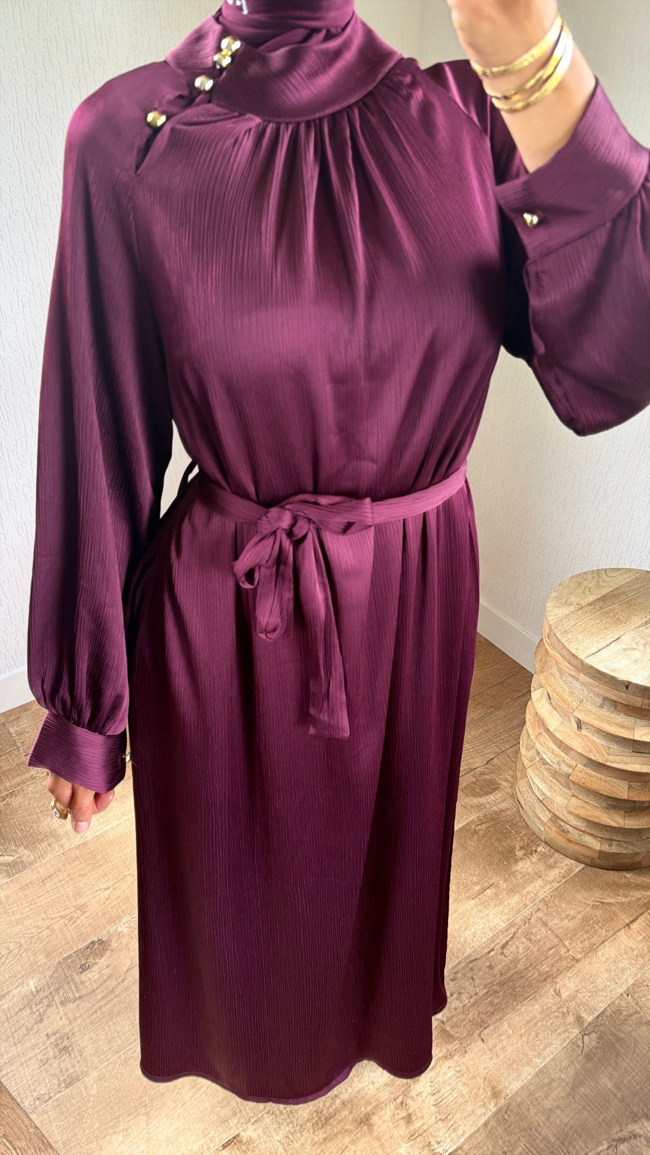 Robe boutons dorées