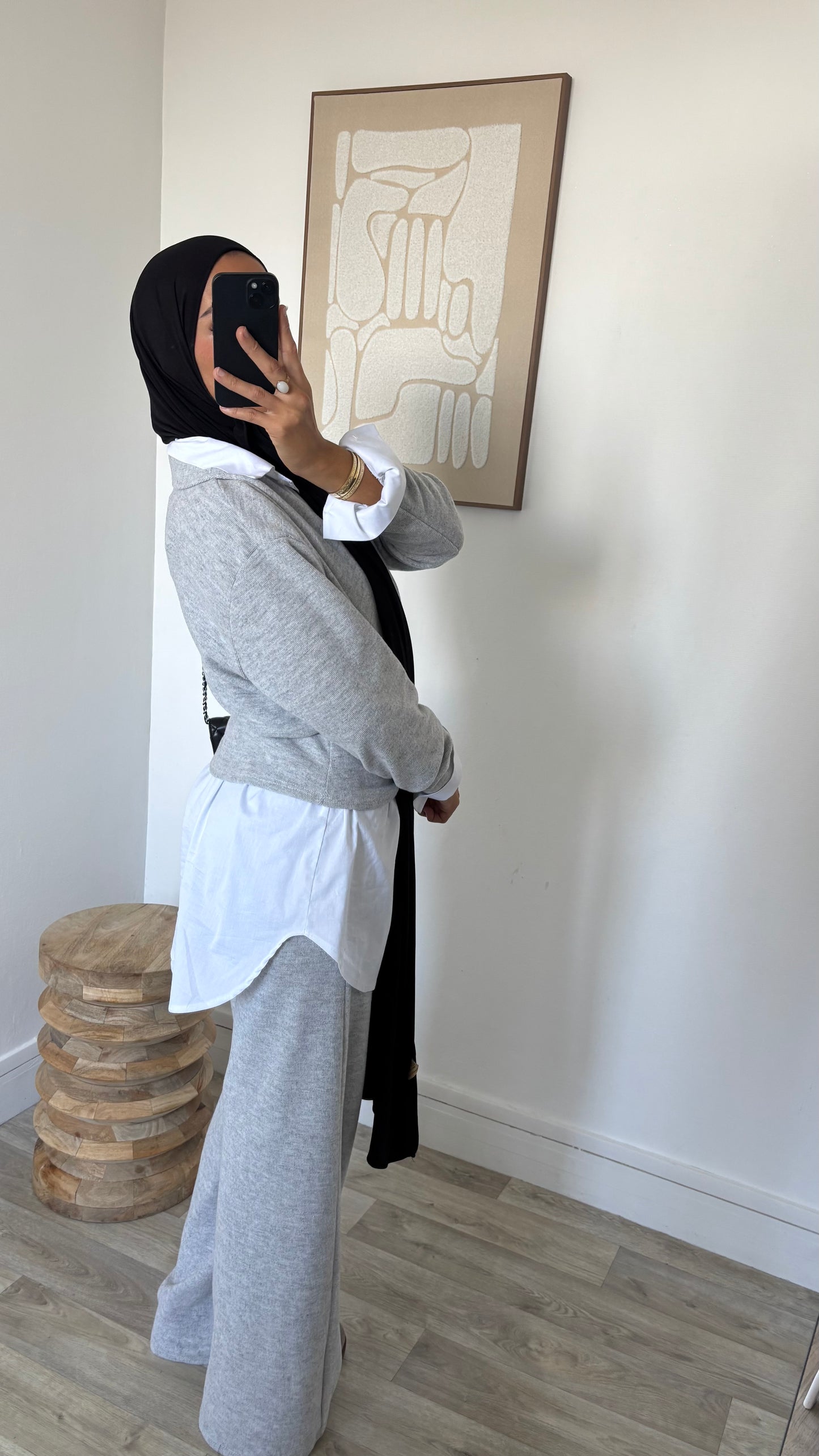 Ensemble top pull et pantalon décontracté (Paillettes ton sur ton, qui apportent une touche subtile sans trop briller)