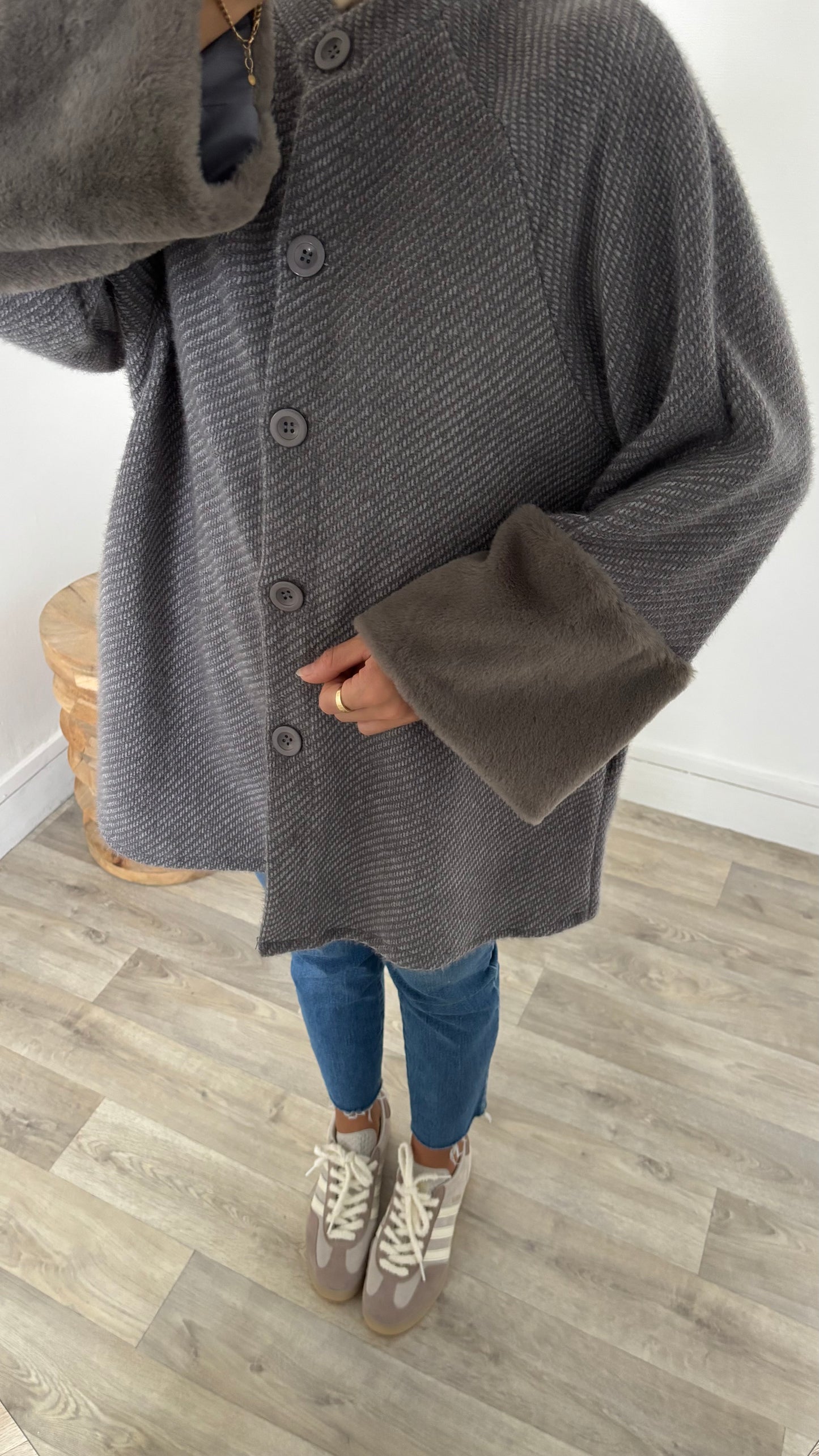 Gilet manches fourrures