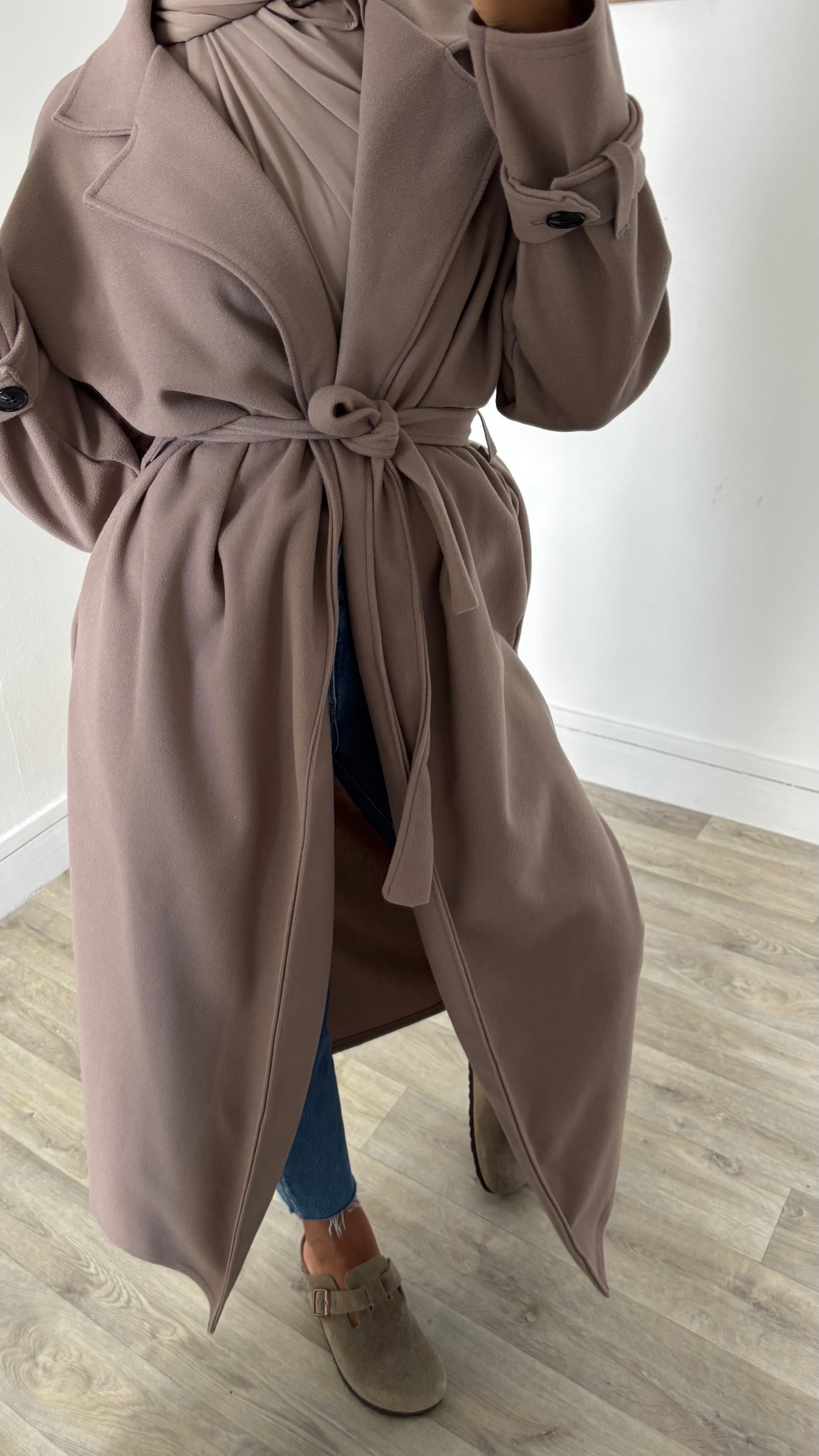 Manteau long à nouer sangle de manches