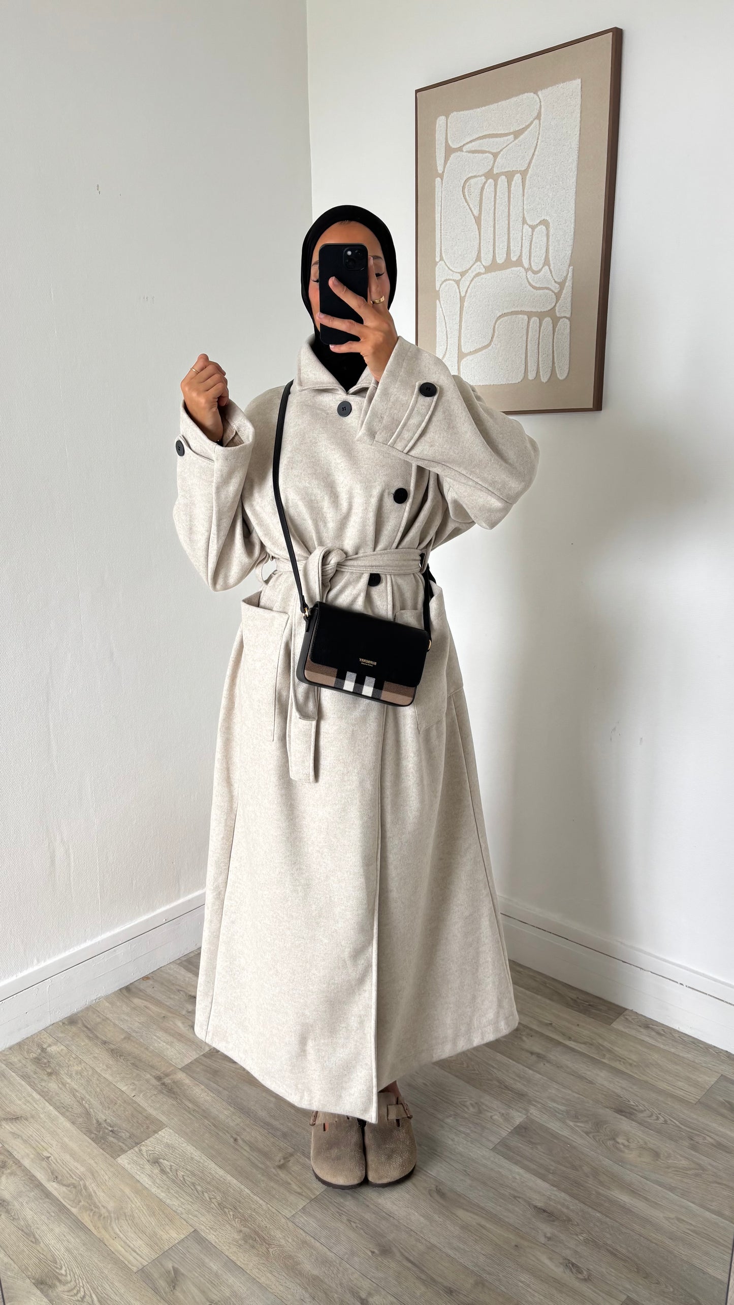 Manteau Classique Ceinturé – Boutons et Col Chic