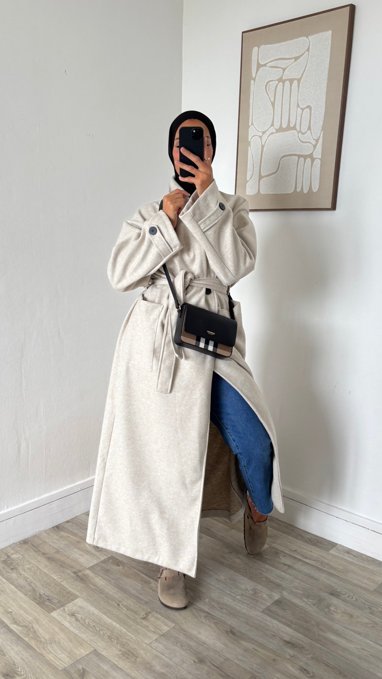 Manteau Classique Ceinturé – Boutons et Col Chic