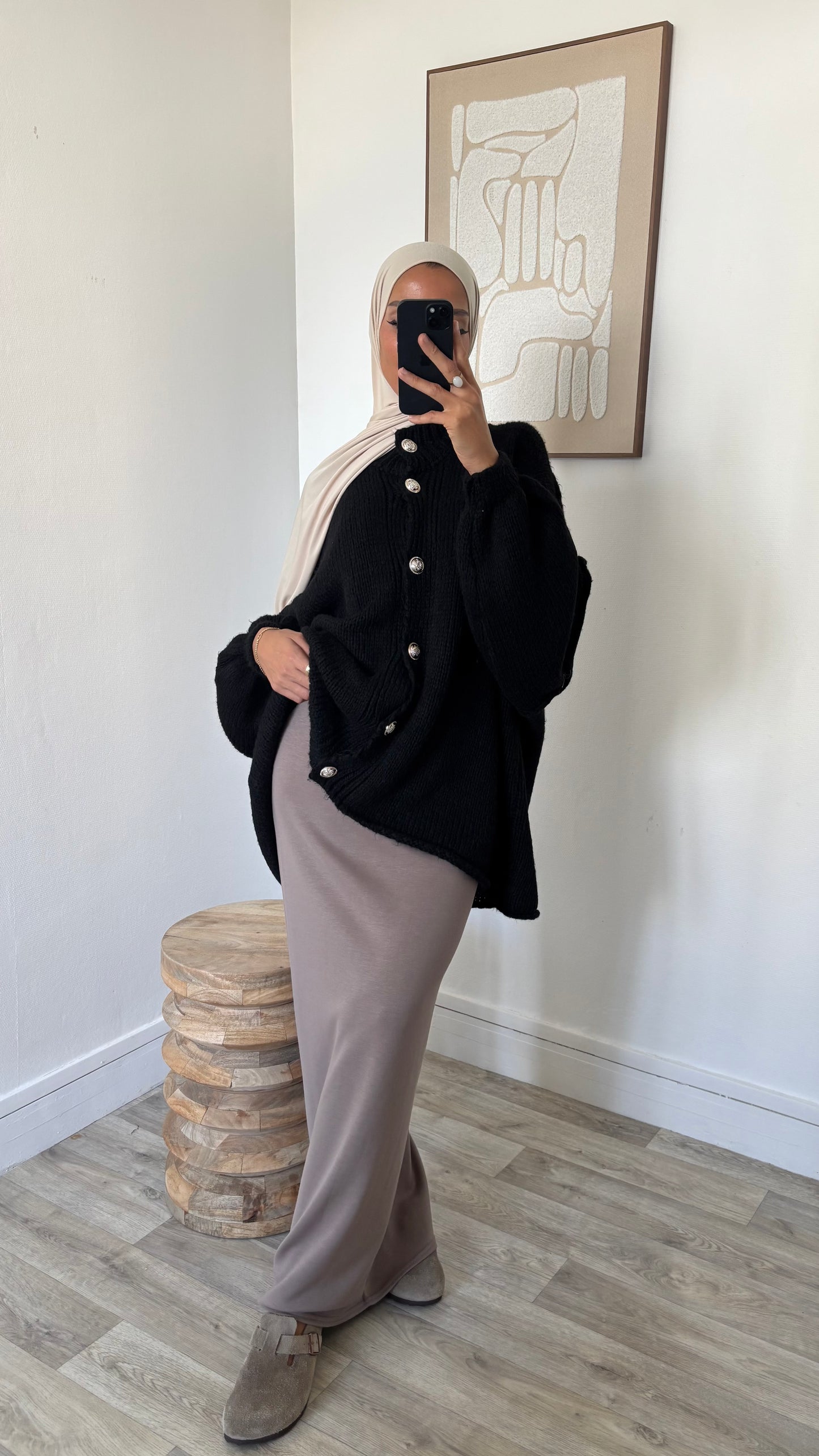 Pull cardigan en laine à boutons dorée