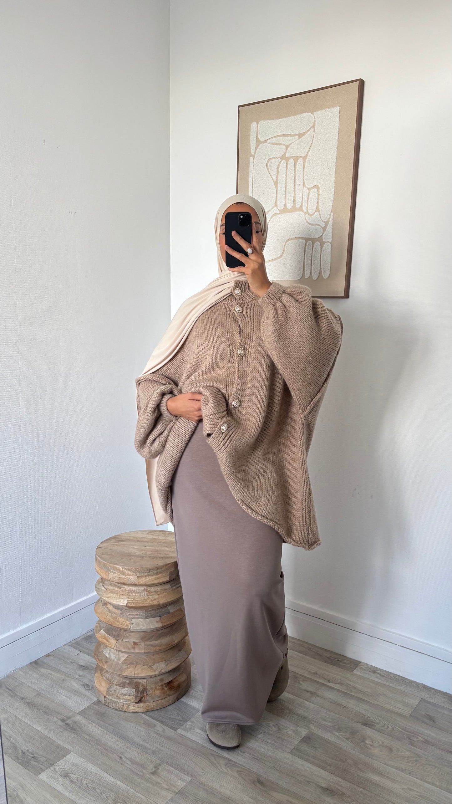 Pull cardigan en laine à boutons dorée