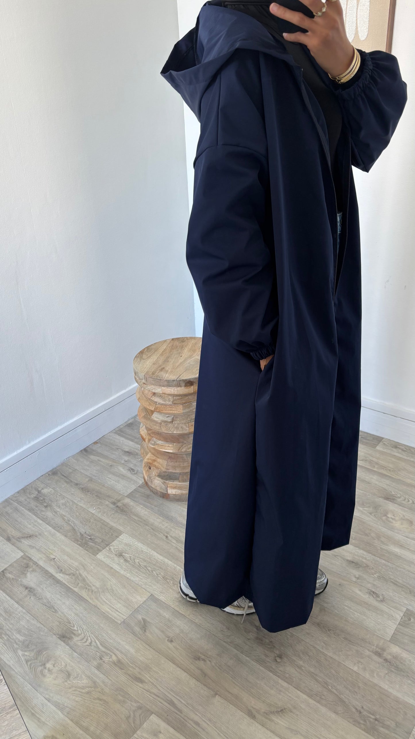 Long imper à fermeture et capuche