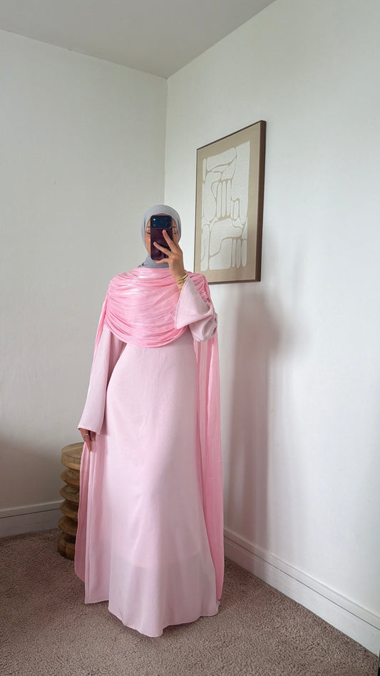 Robe pure élégance [ajustable au dos]