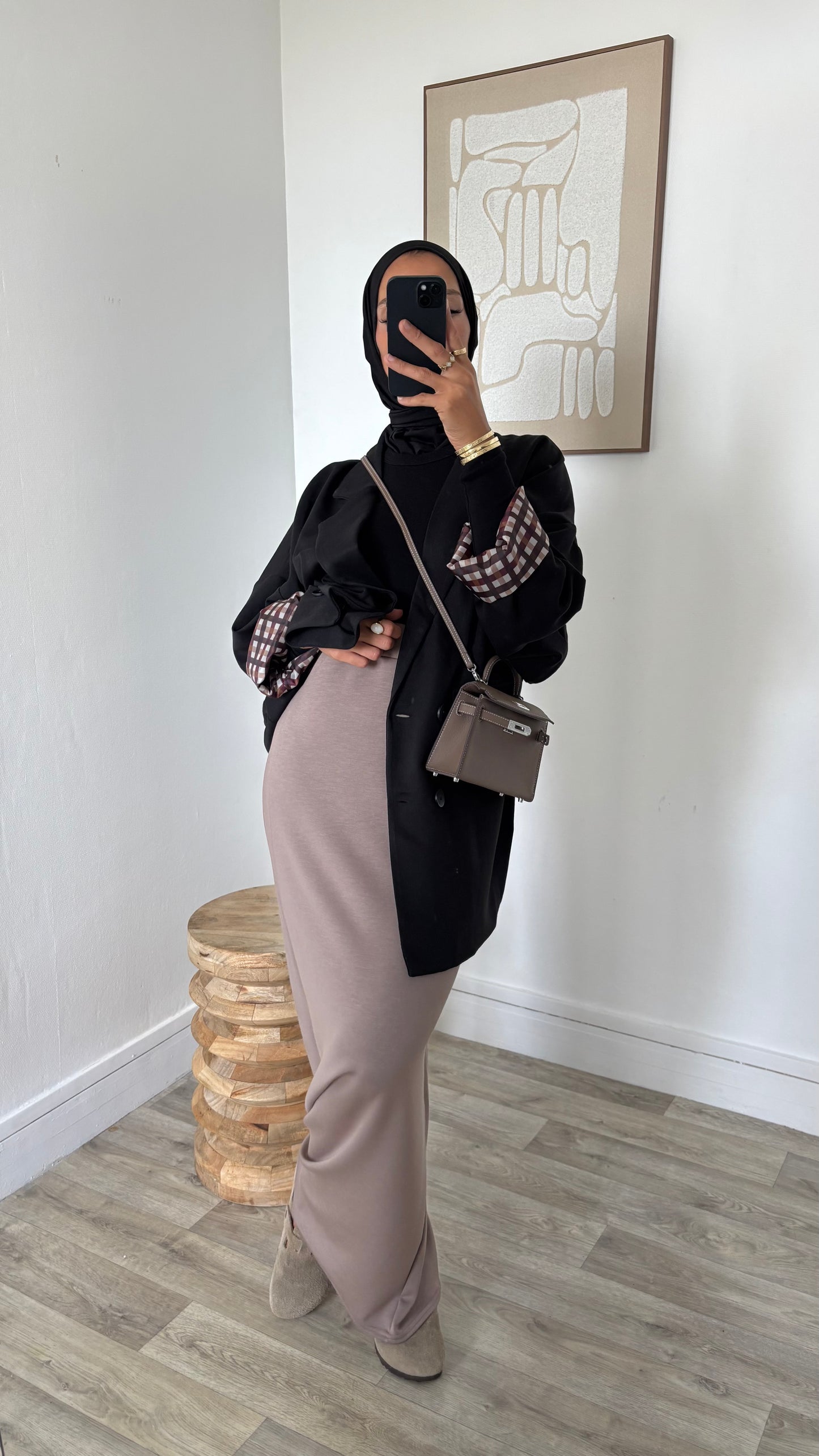 Blazer noir à manches retroussables – doublure carreaux