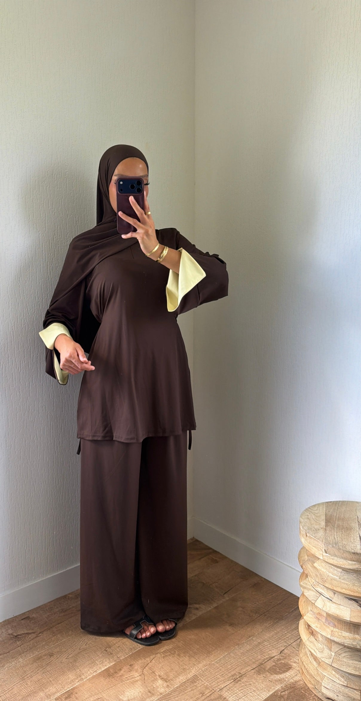Burkini ajustable sur les côté [ où au dos ]