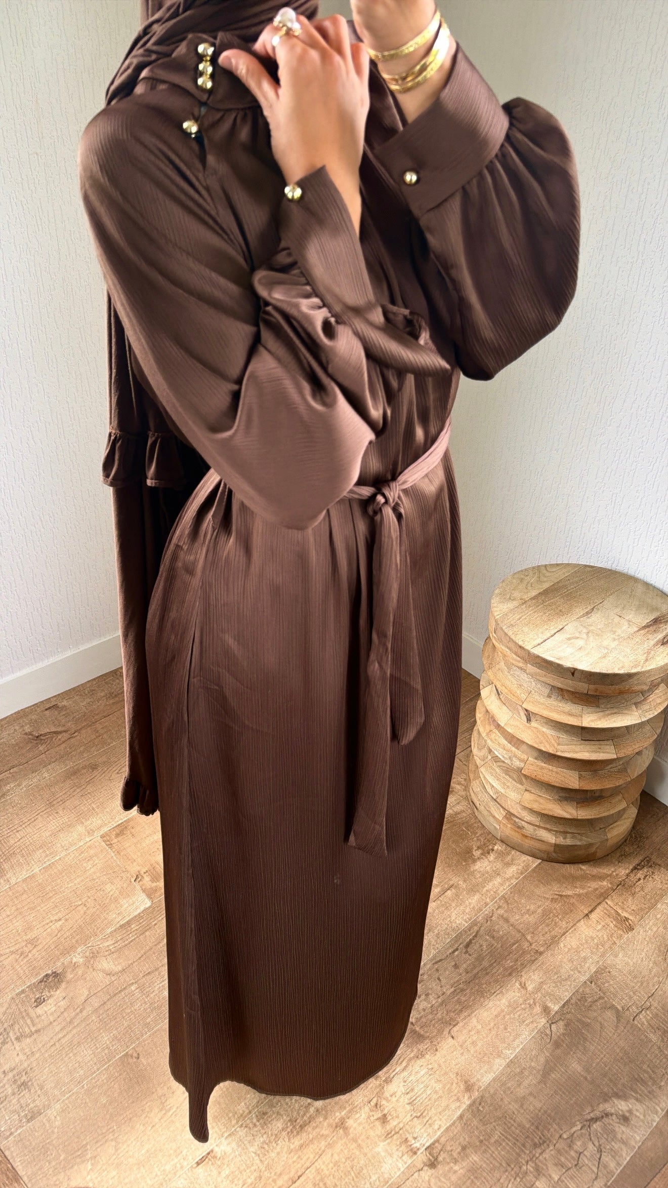Robe boutons dorées