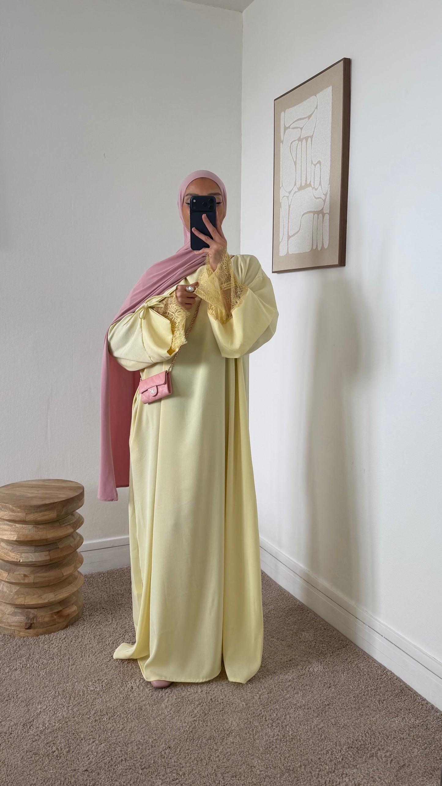 Abaya détail dentelé