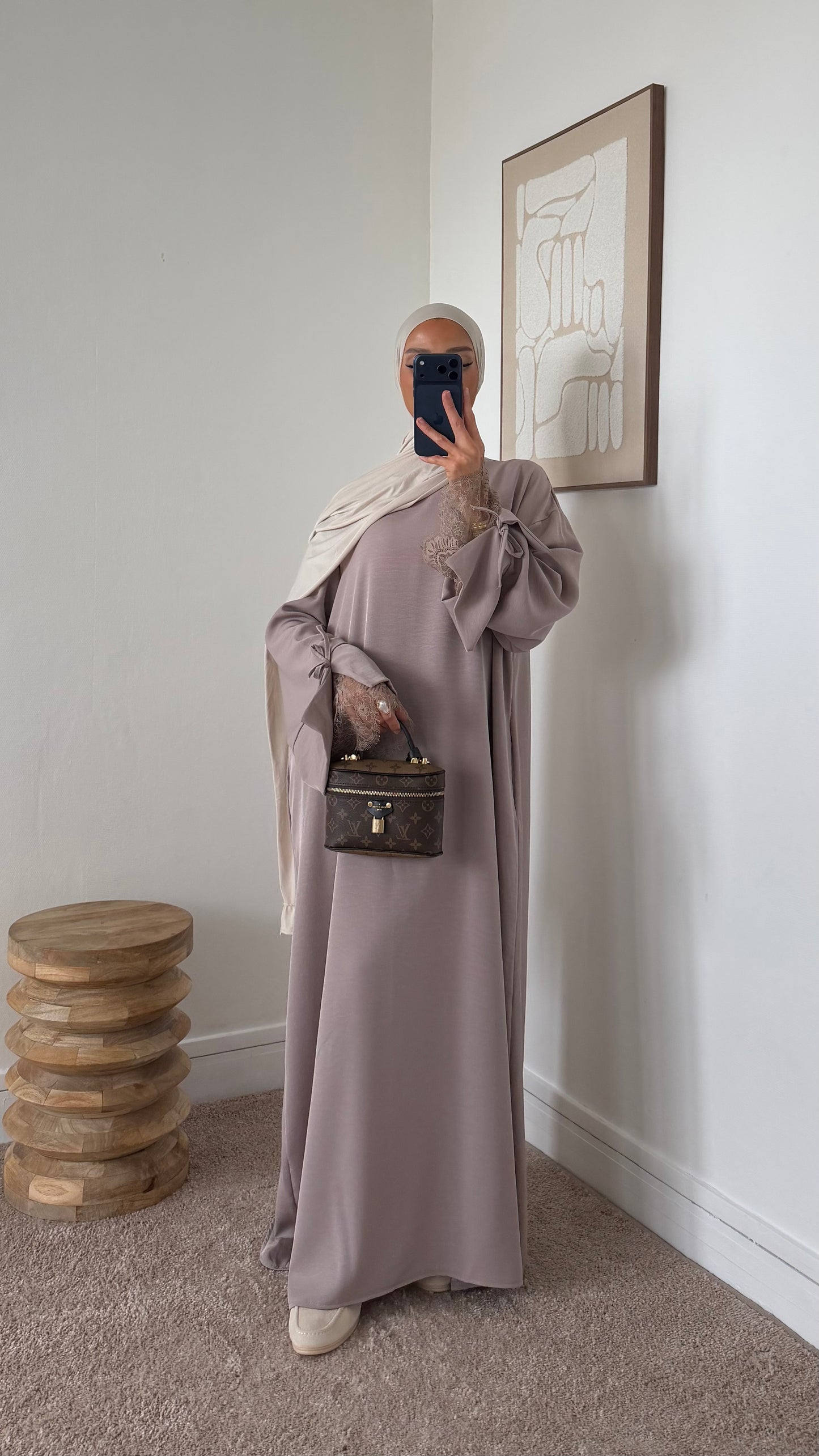 Abaya détail dentelé