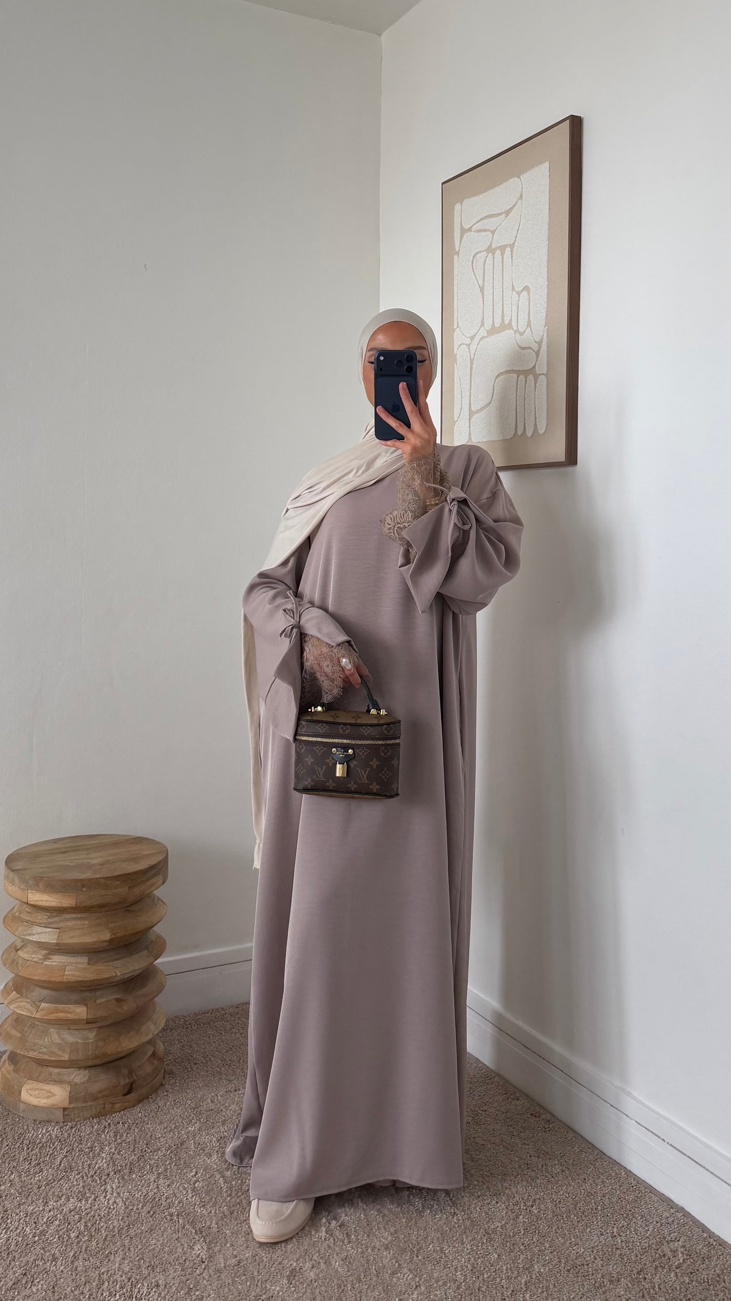 Abaya détail dentelé