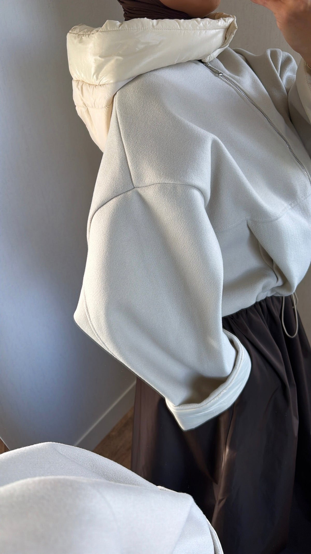 Bomber à capuche bi matière