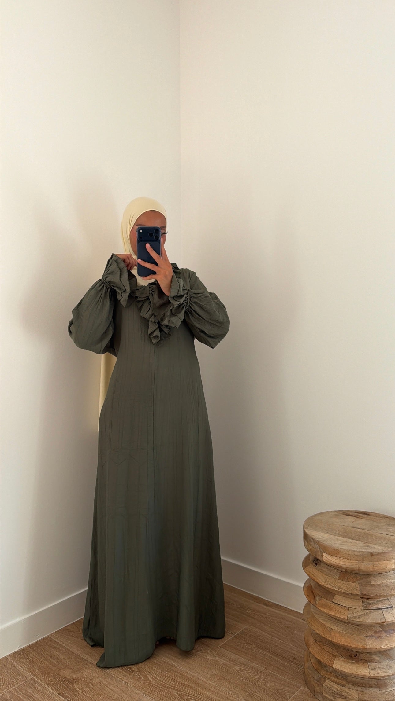 Robe froufrou ajustable ou dos ou devant