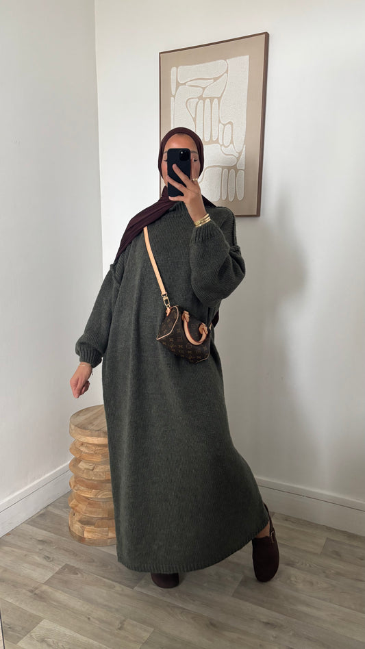 Robe pull ample