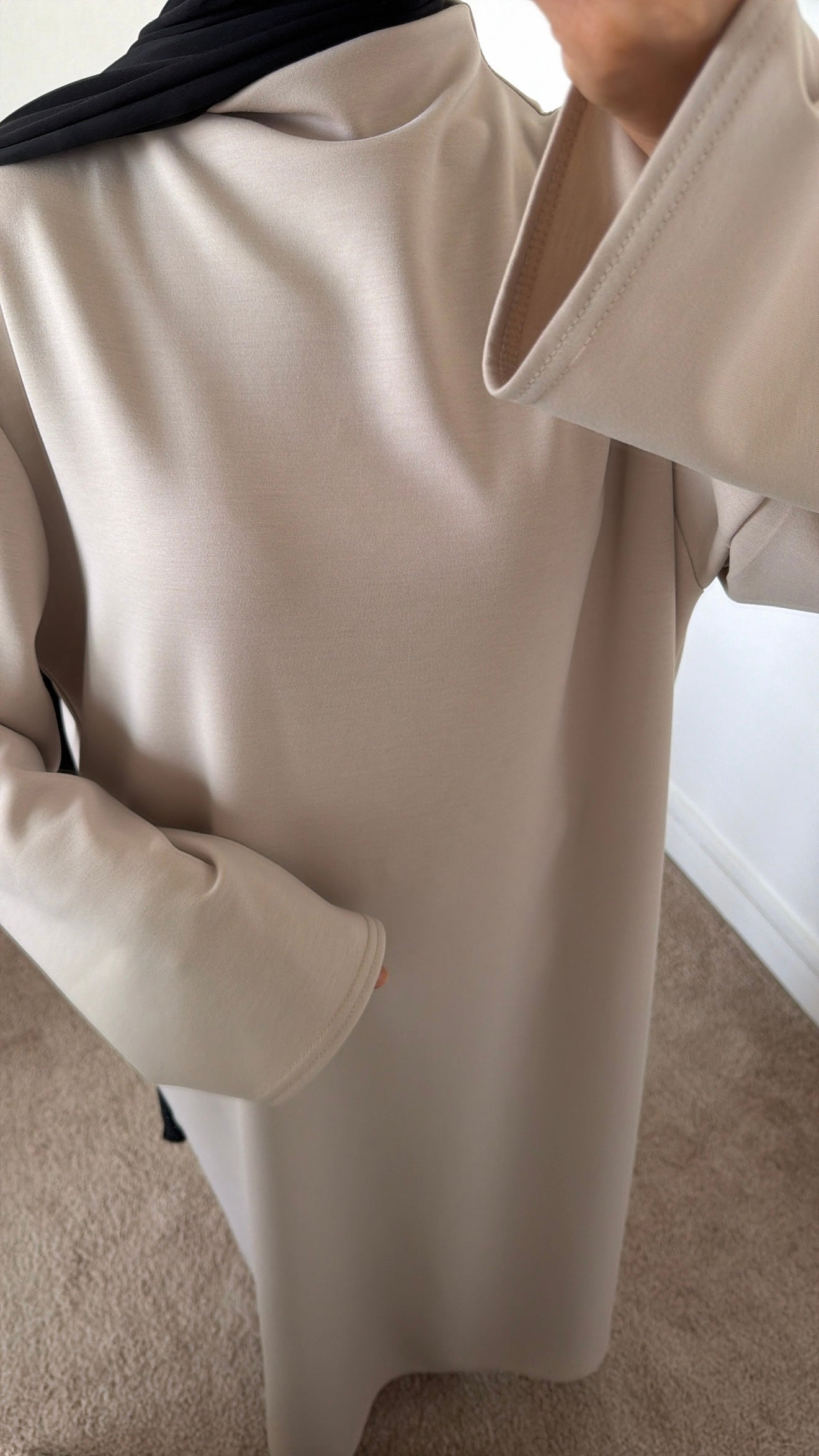 Abaya col montant