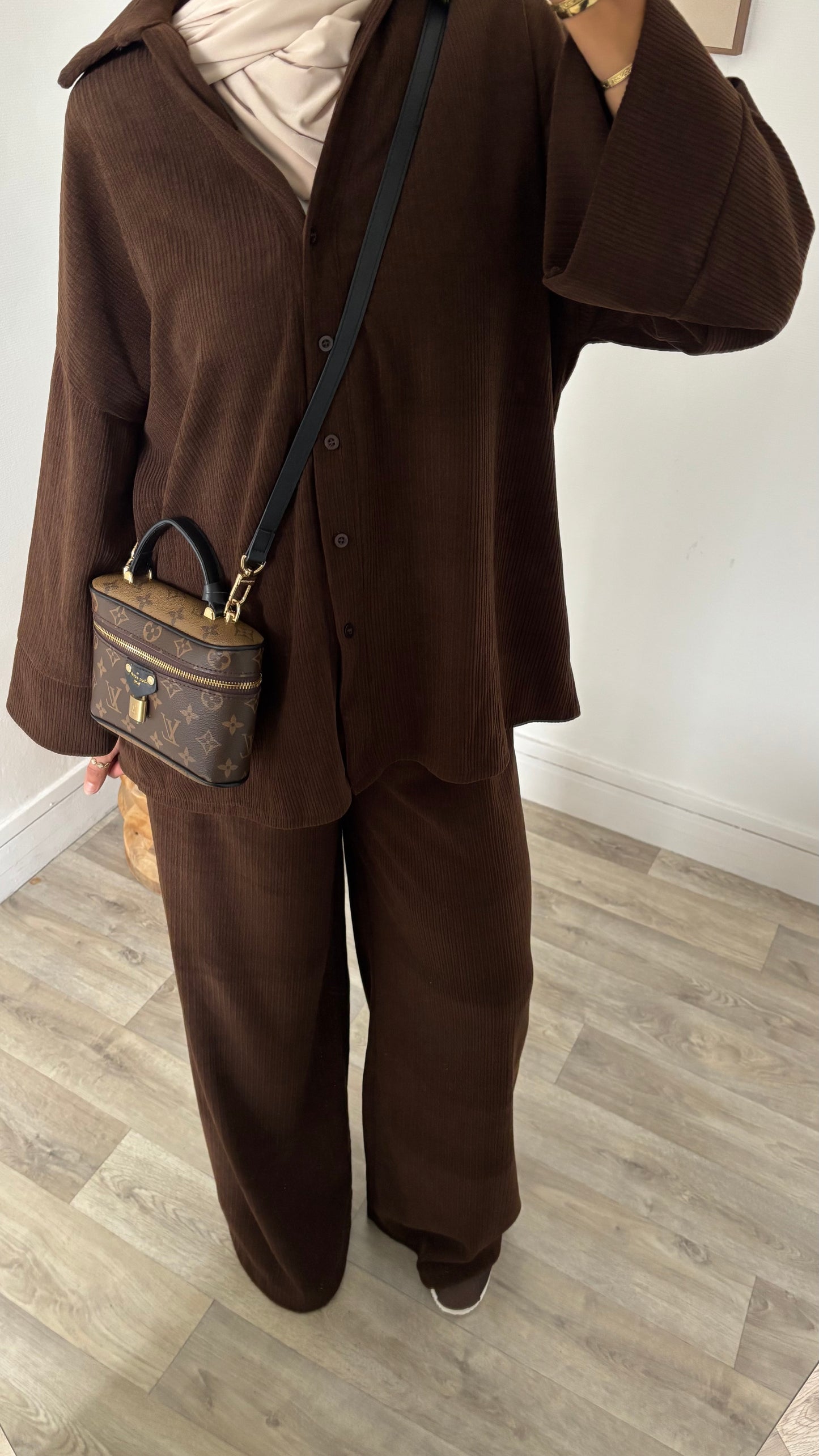 Ensemble à bouton effet velours