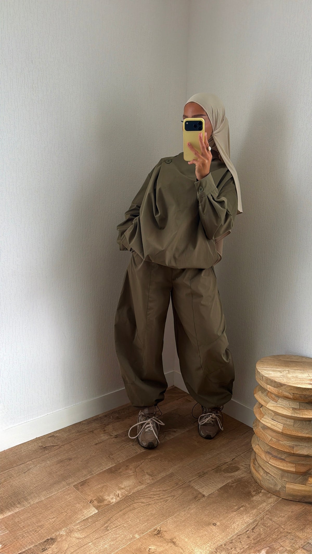 Ensemble cargo ajustable