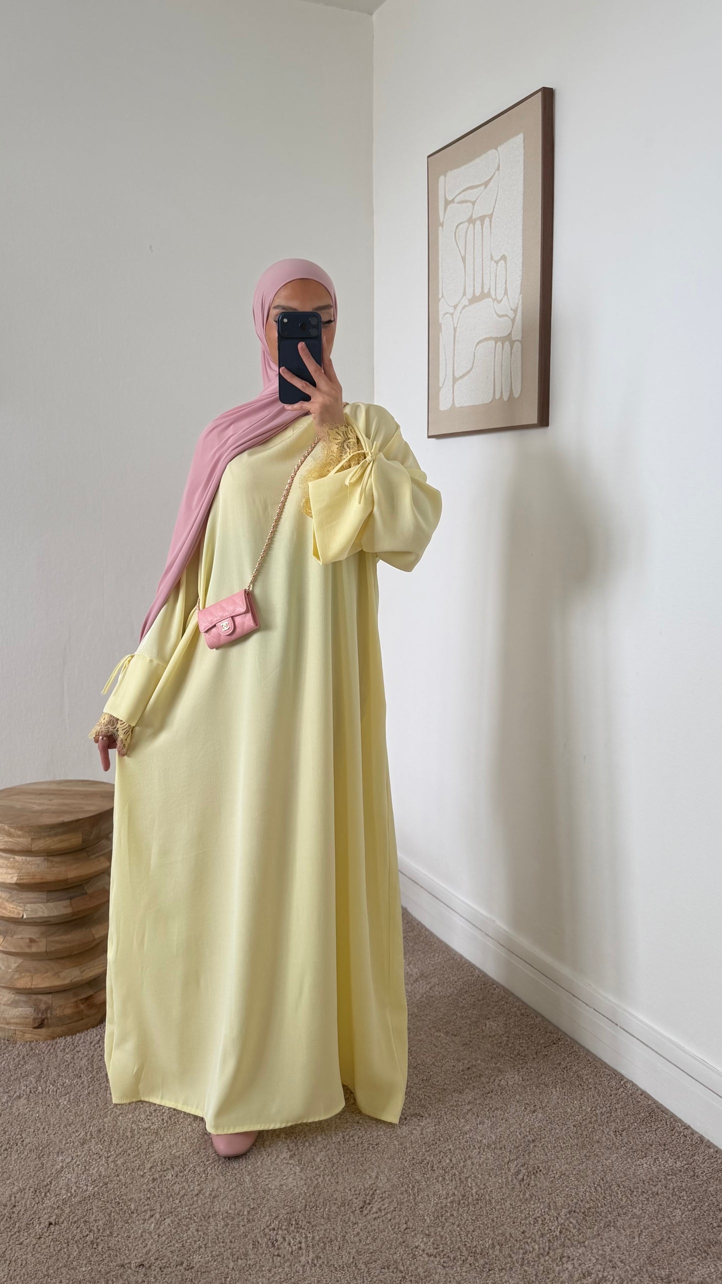Abaya détail dentelé