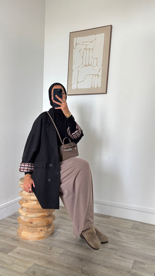 Blazer noir à manches retroussables – doublure carreaux