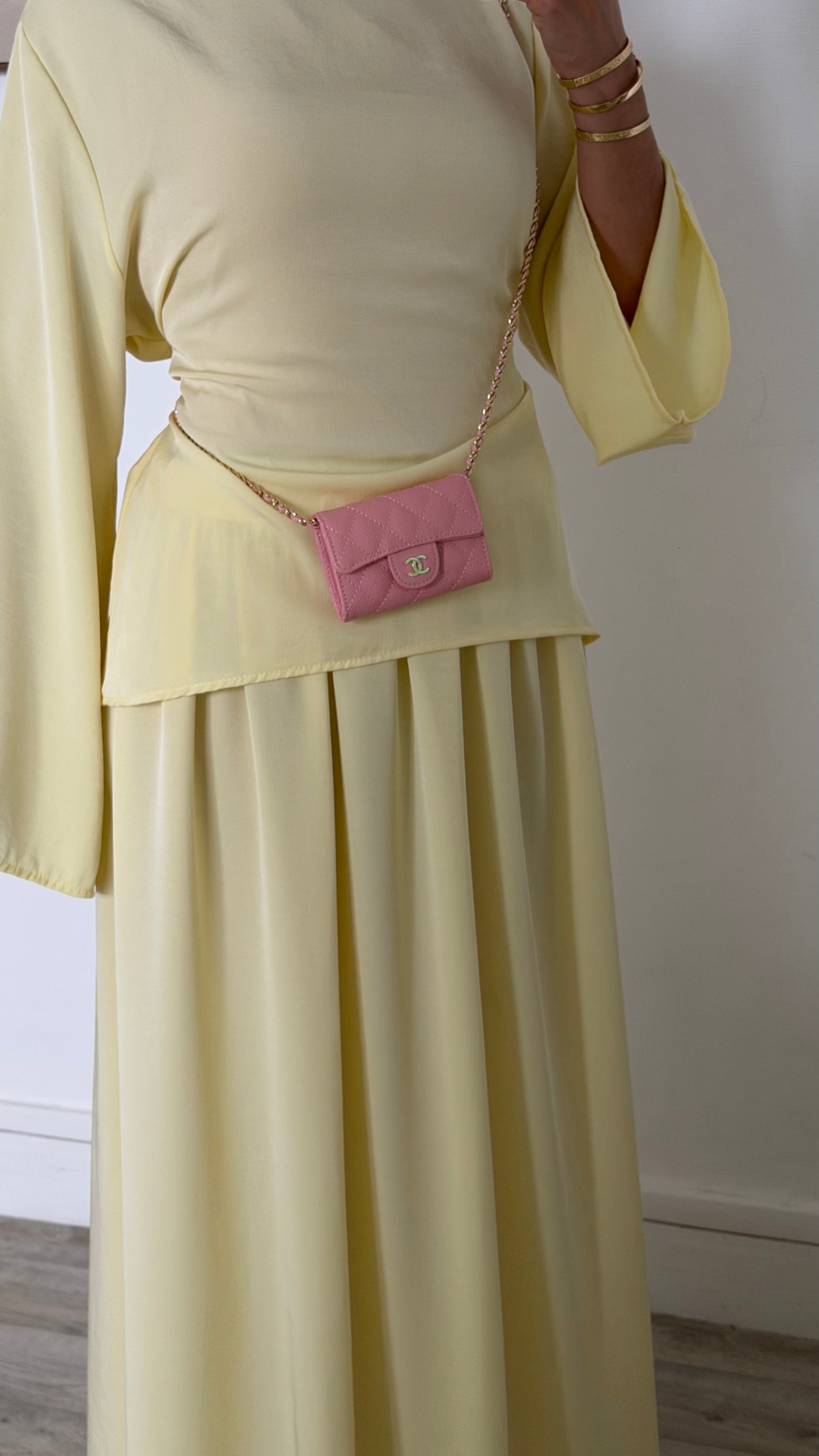 Ensemble ajustable fluide