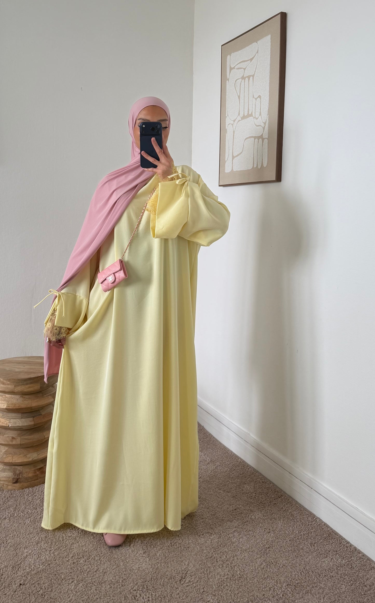 Abaya détail dentelé