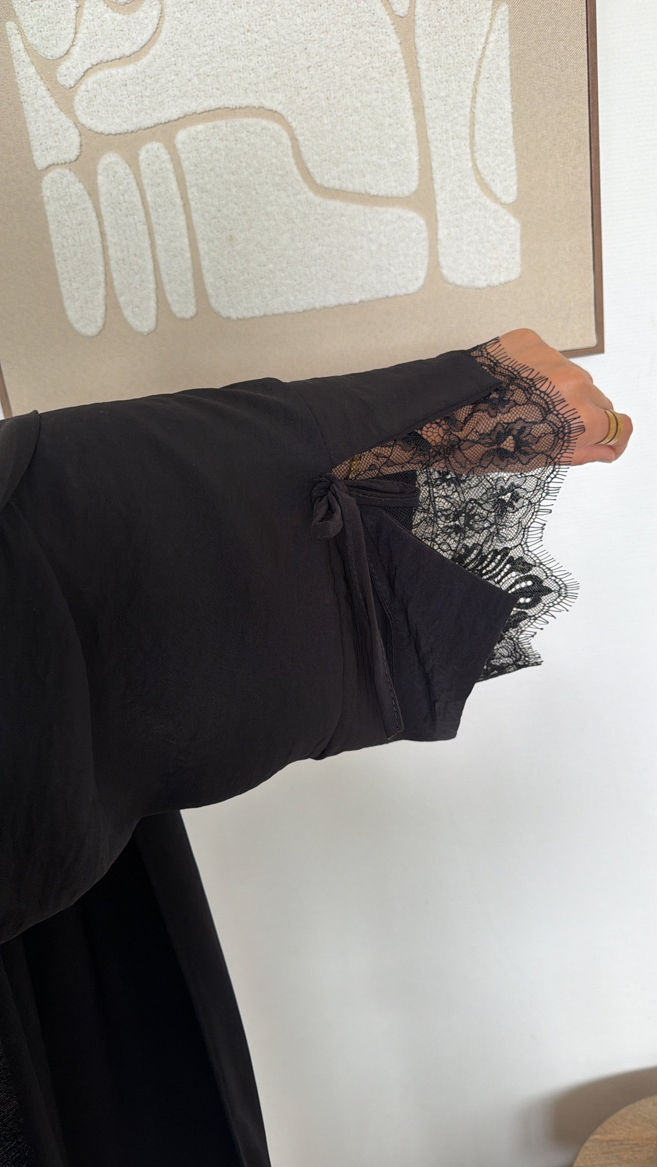 Abaya détail dentelé
