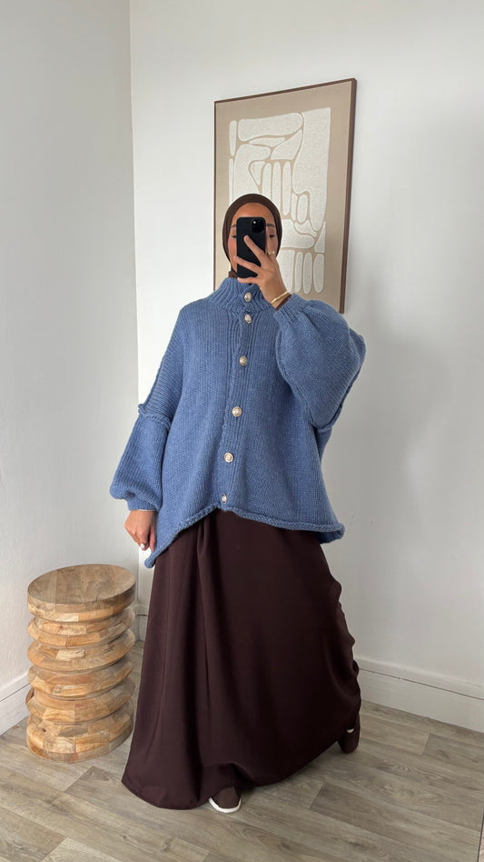 Pull cardigan en laine à boutons dorée