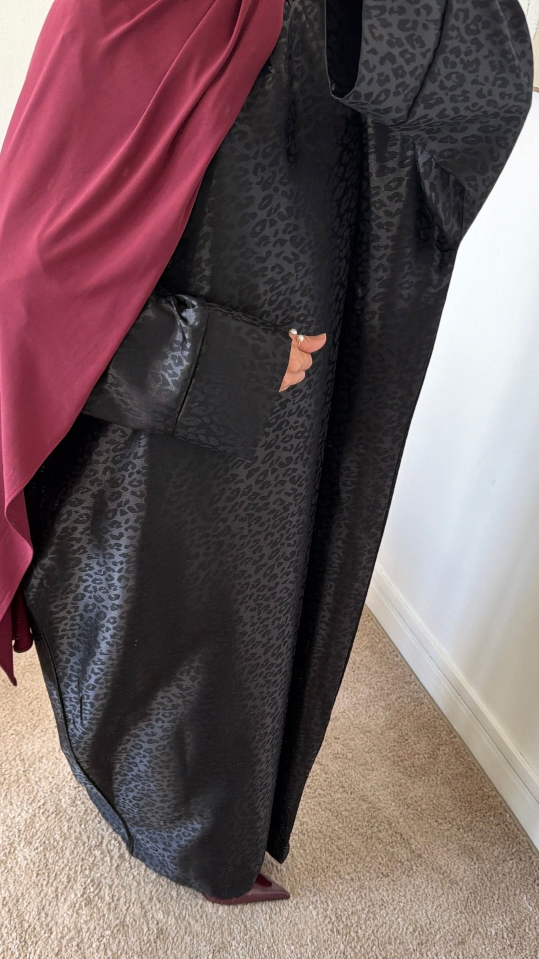 Robe léopard ajustable