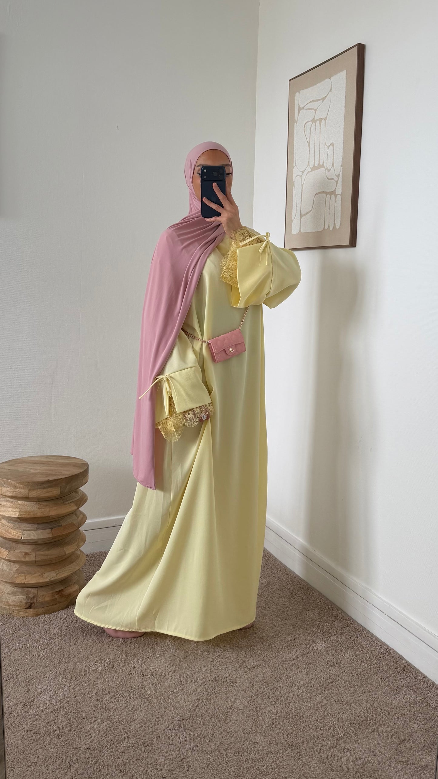 Abaya détail dentelé