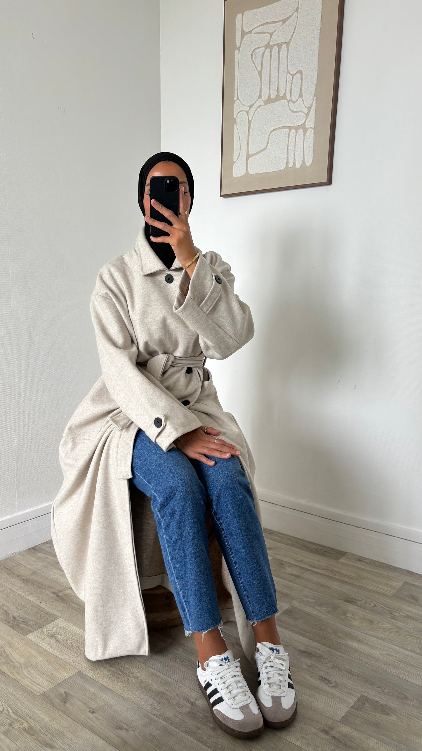 Manteau Classique Ceinturé – Boutons et Col Chic